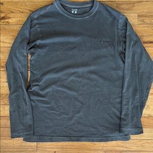 Columbia Gray Long Sleeve Tee for Everyday Comfort